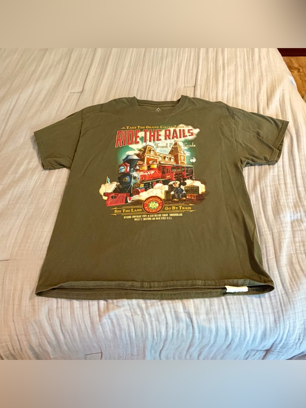 Disneyland Men’s Vintage 'Ride The Rails' Train Graphic Tee Sz XL